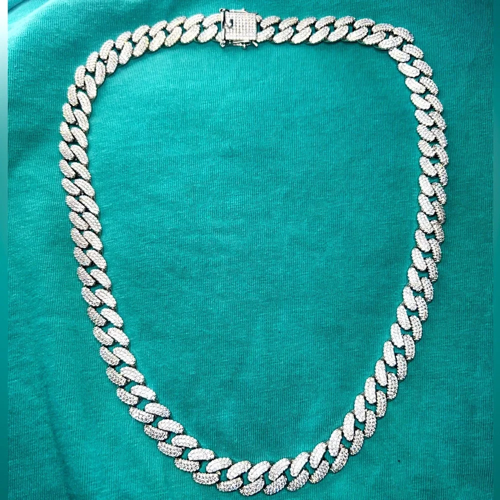 22CT DIAMOND CHAIN - Picture 1 of 3